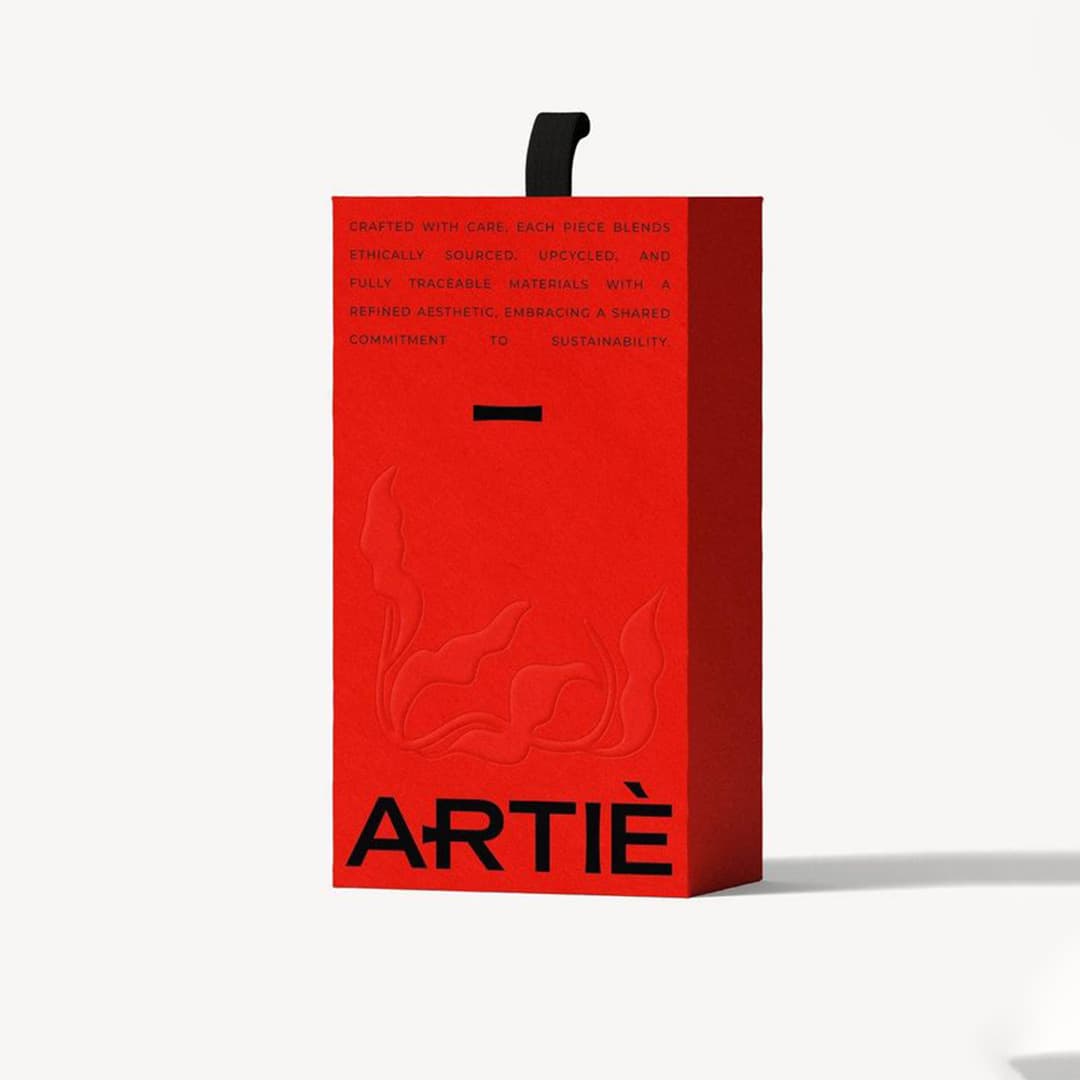 Precision die-cut wine box image